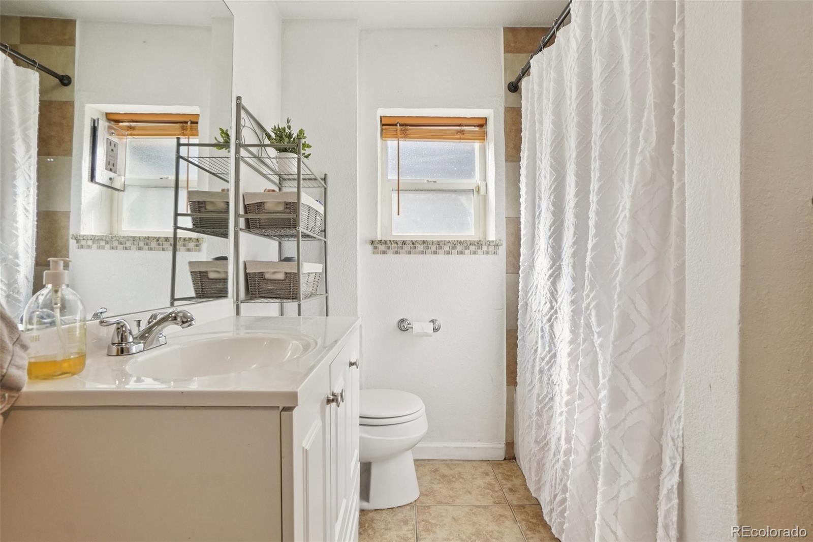 572 S Newton Street Denver CO 80219