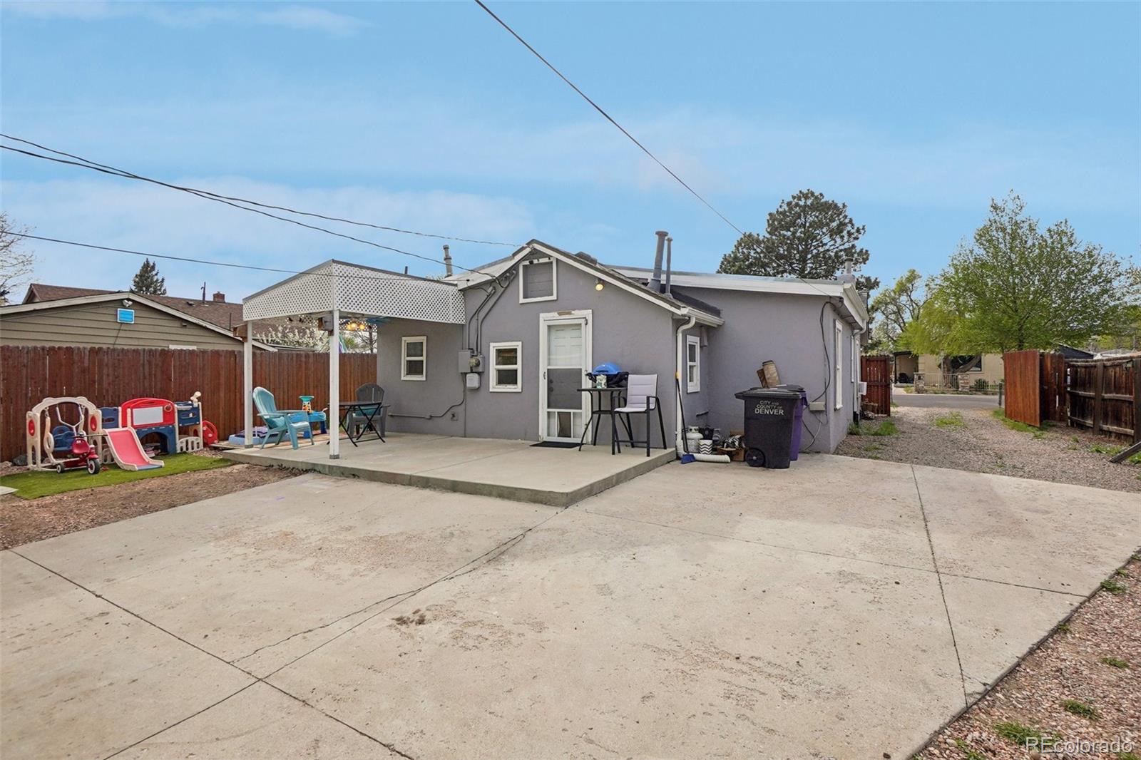 572 S Newton Street Denver CO 80219