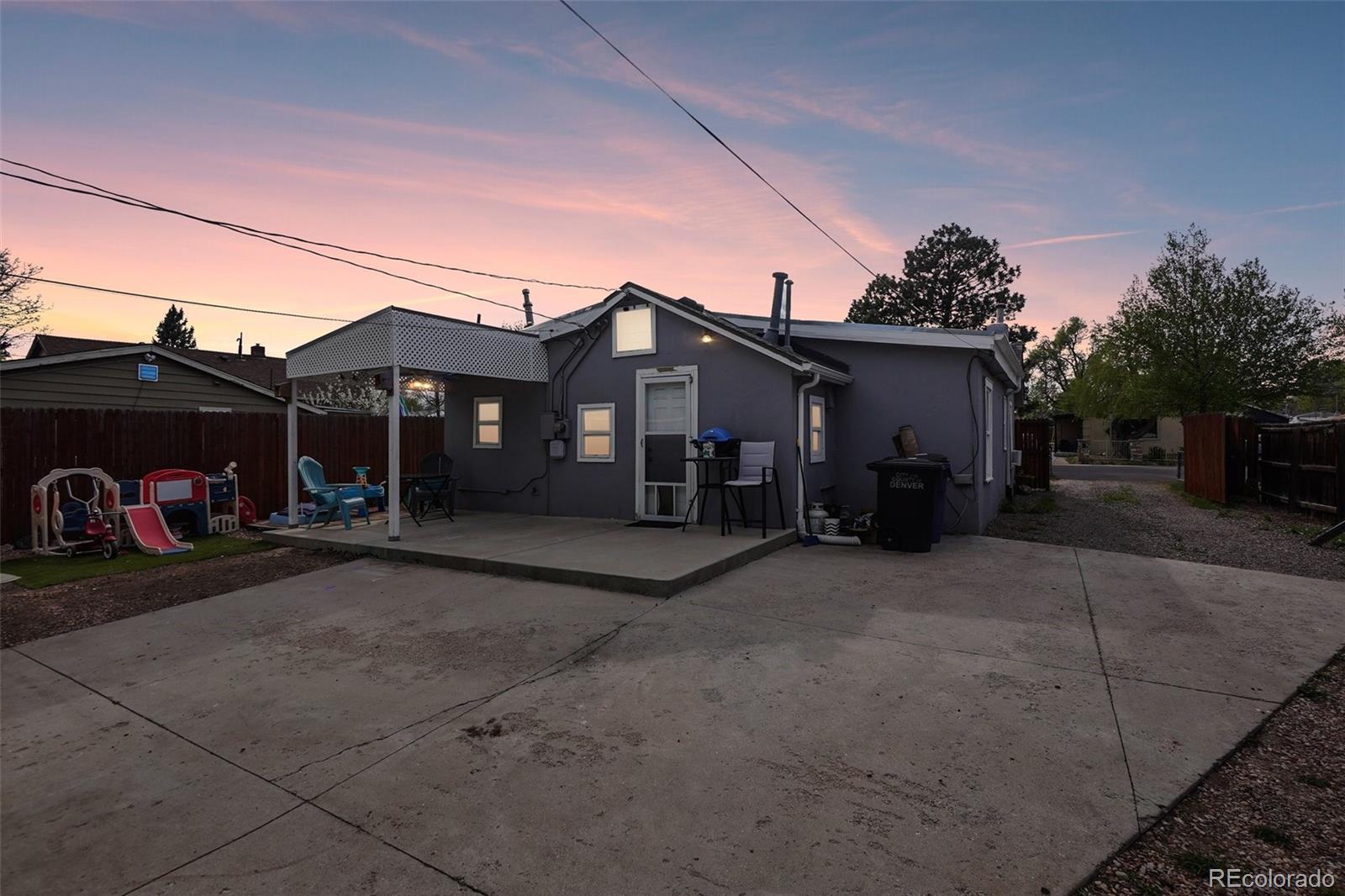 572 S Newton Street Denver CO 80219