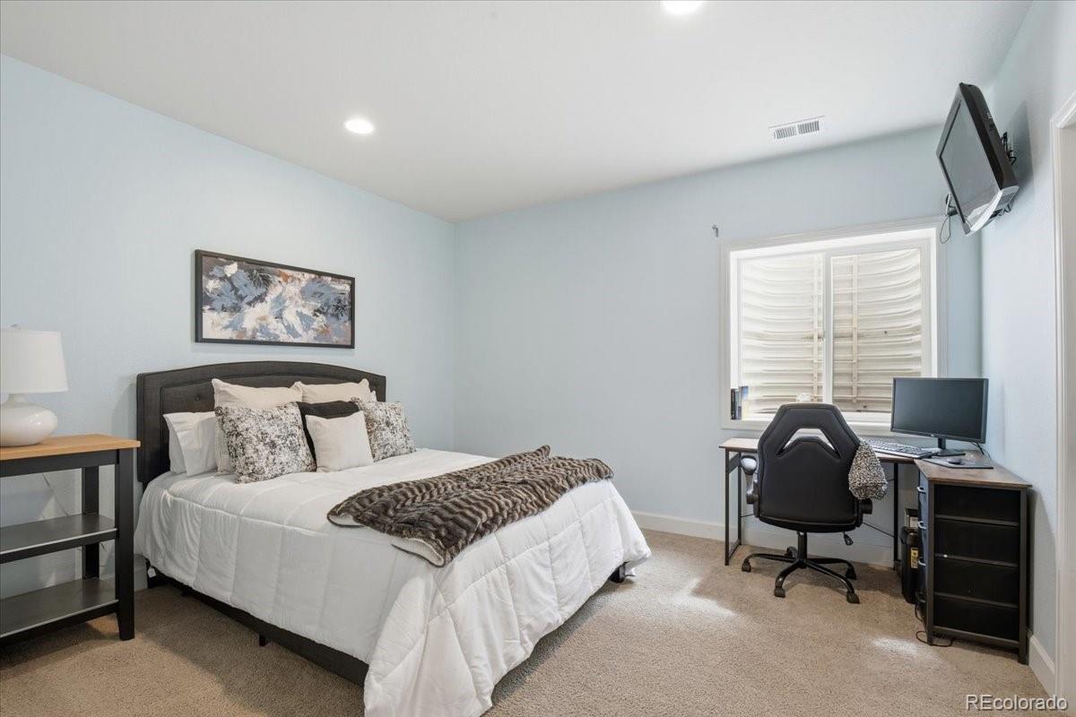 7790 S Queensburg Way Aurora CO 80016