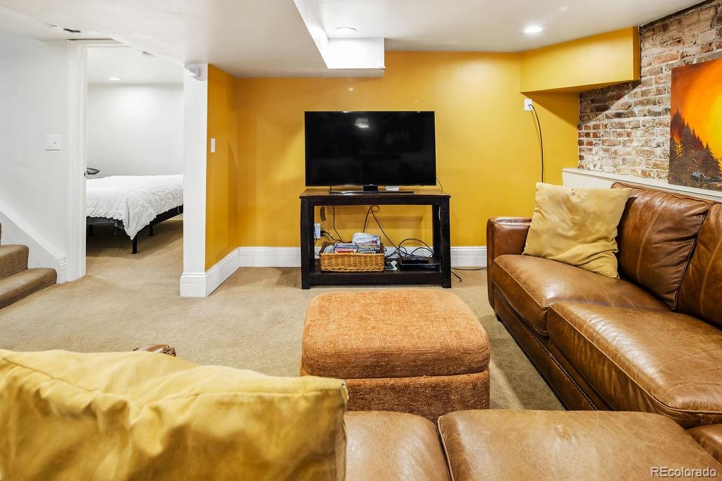 2803 N Gaylord Street Denver CO 80205