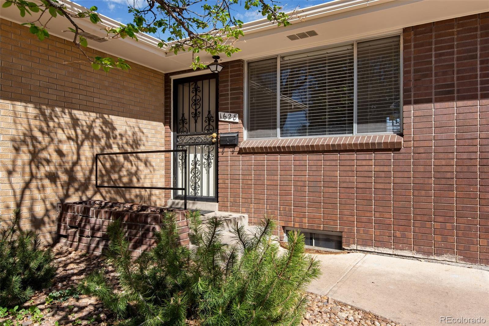 1628 S Locust Street Denver CO 80224