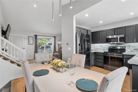 9872 Garwood Street Littleton CO 80125
