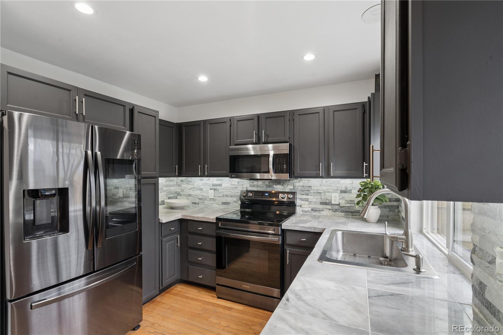 9872 Garwood Street Littleton CO 80125
