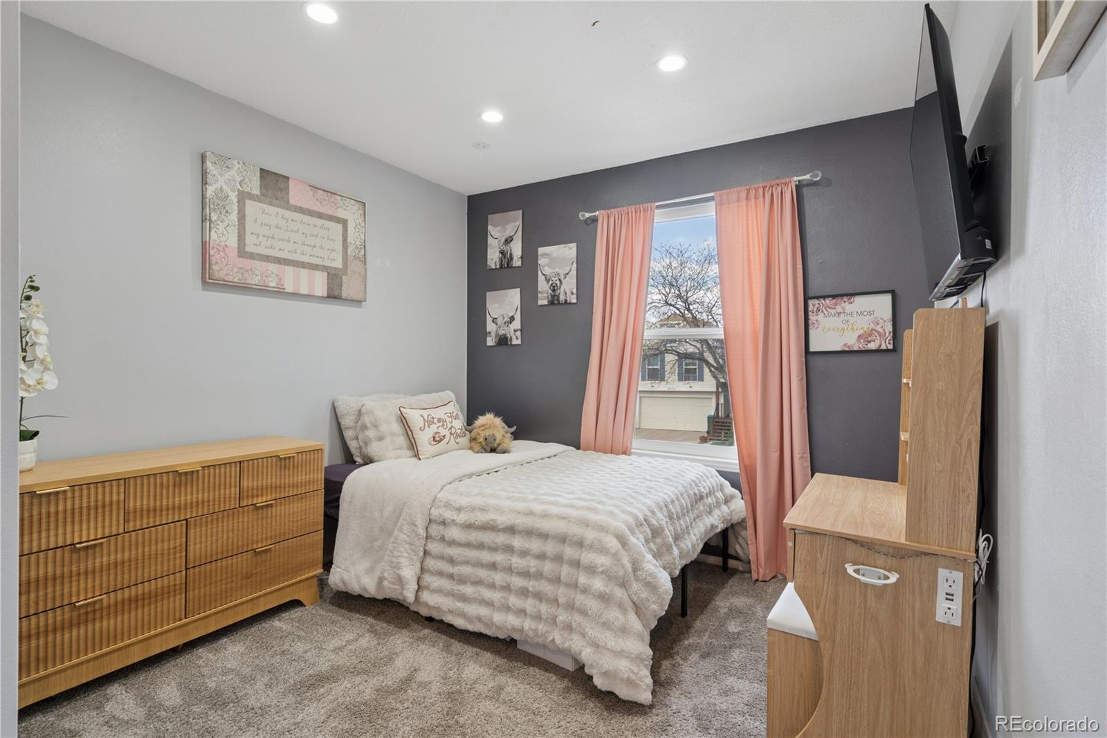 9872 Garwood Street Littleton CO 80125