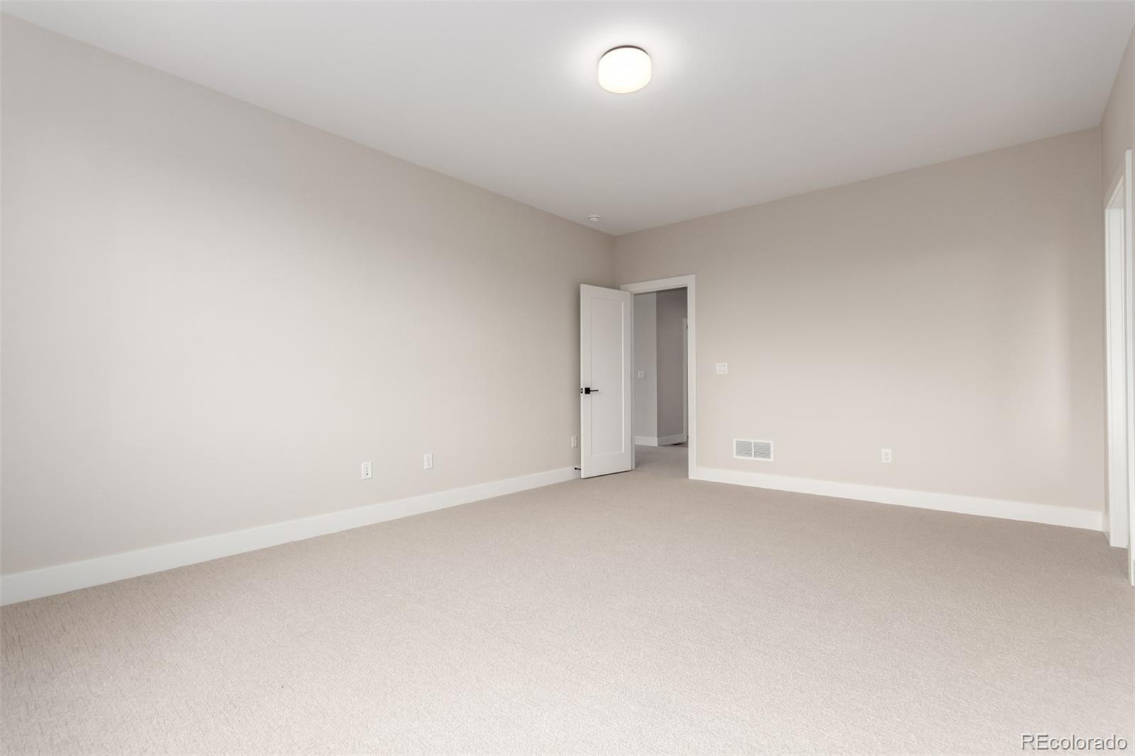 5611 Wheaton Avenue Longmont CO 80503