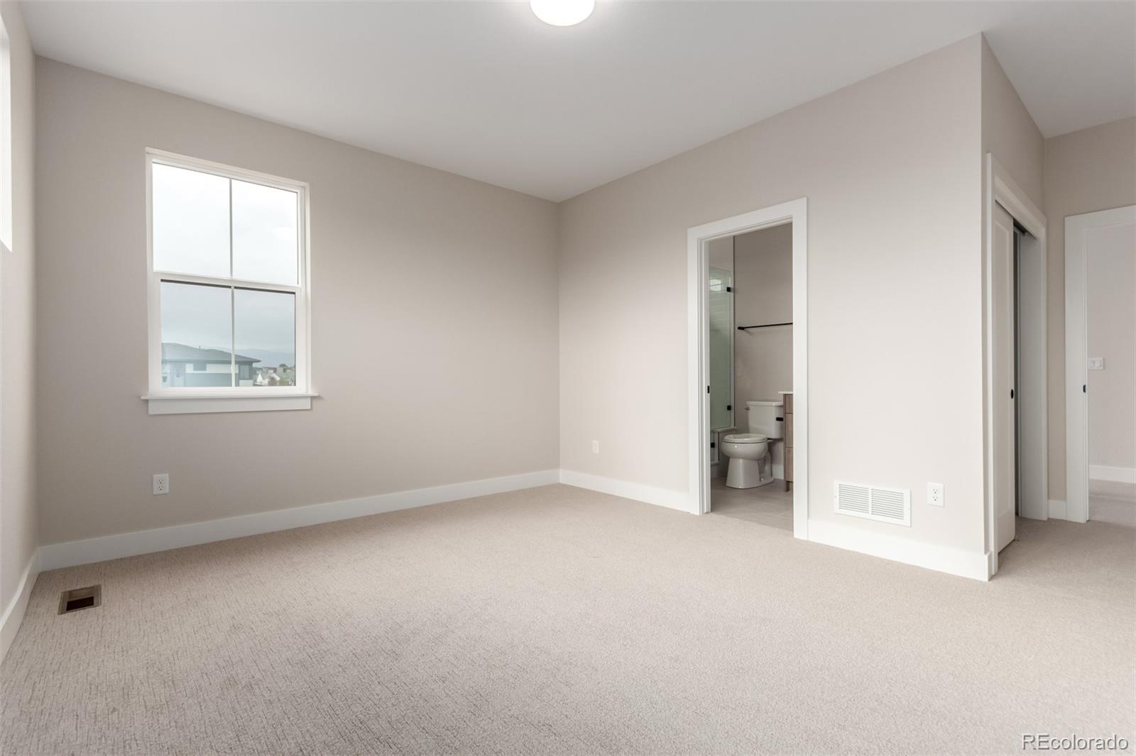 5611 Wheaton Avenue Longmont CO 80503
