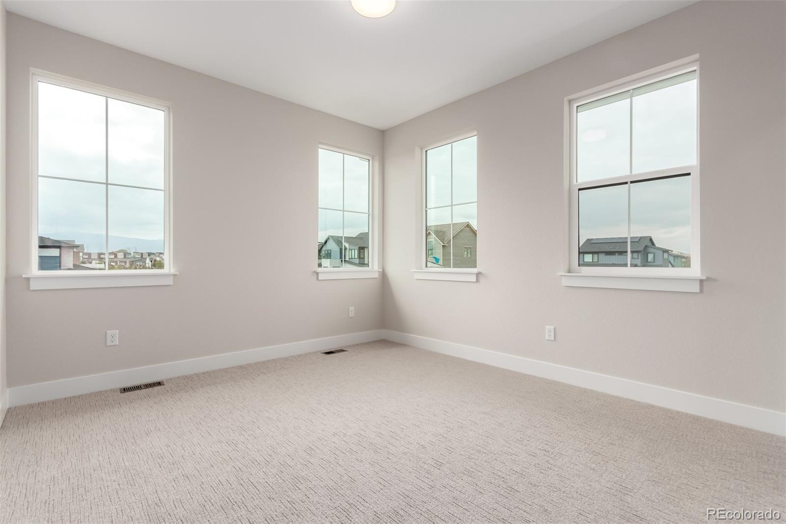 5611 Wheaton Avenue Longmont CO 80503