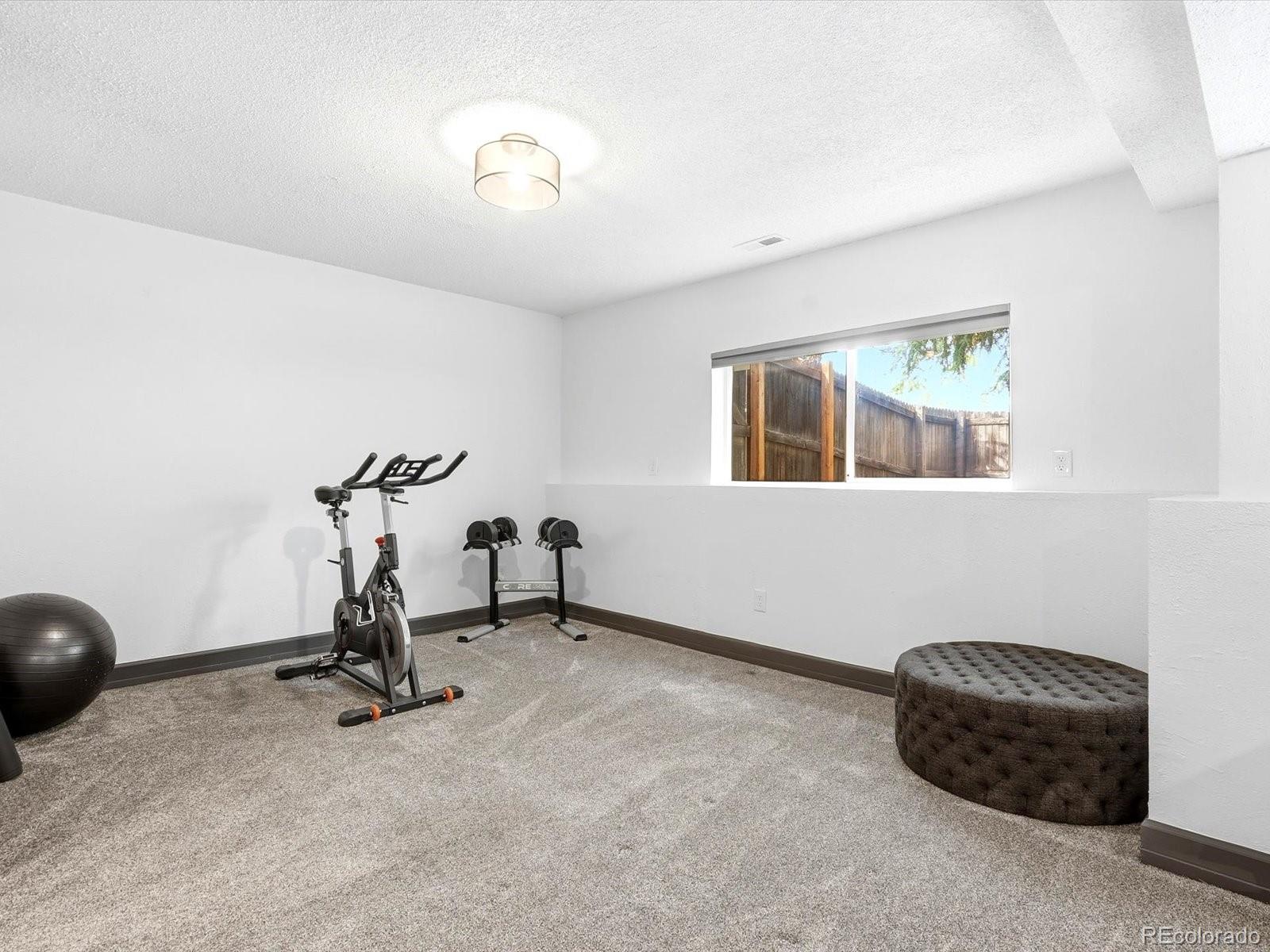 8016 S Vine Way Centennial CO 80122