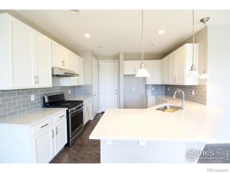 2082 S Cathay Way Aurora CO 80013