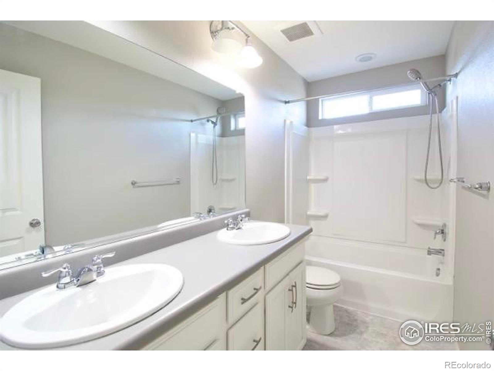 2082 S Cathay Way Aurora CO 80013