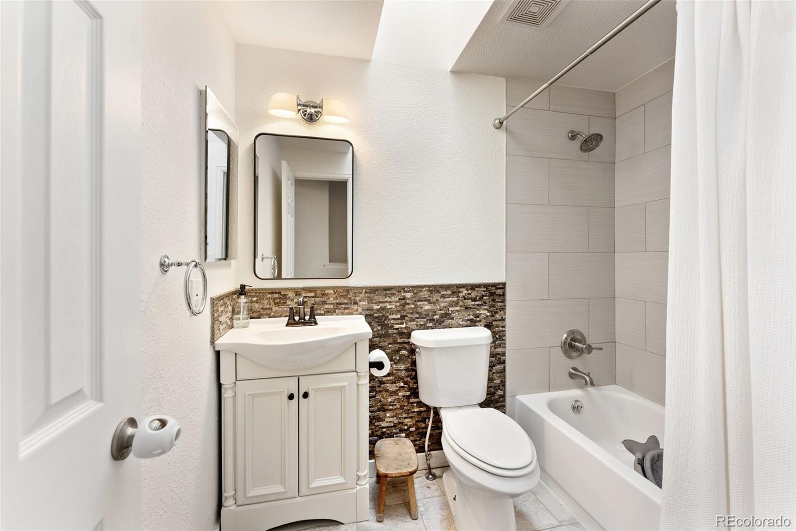 6025 S Parfet Street Littleton CO 80127