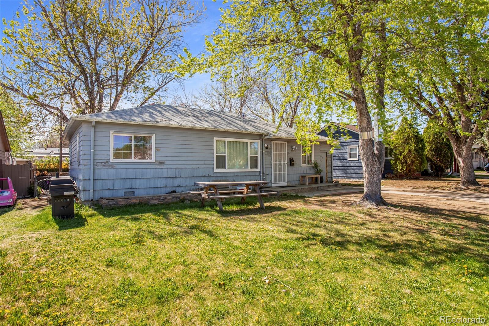 5004 W Center Drive Denver CO 80219