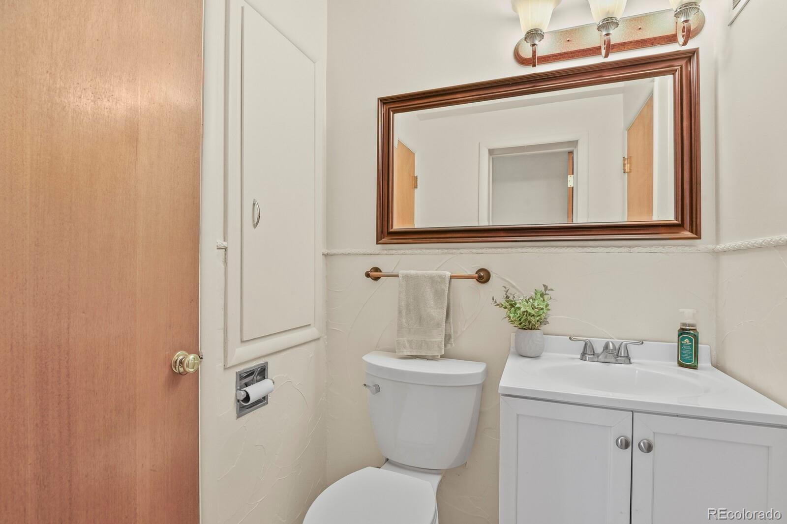 5980 Dudley Court Arvada CO 80004