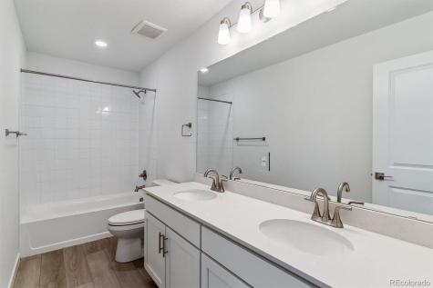 25254 E Warren Place Aurora CO 80018