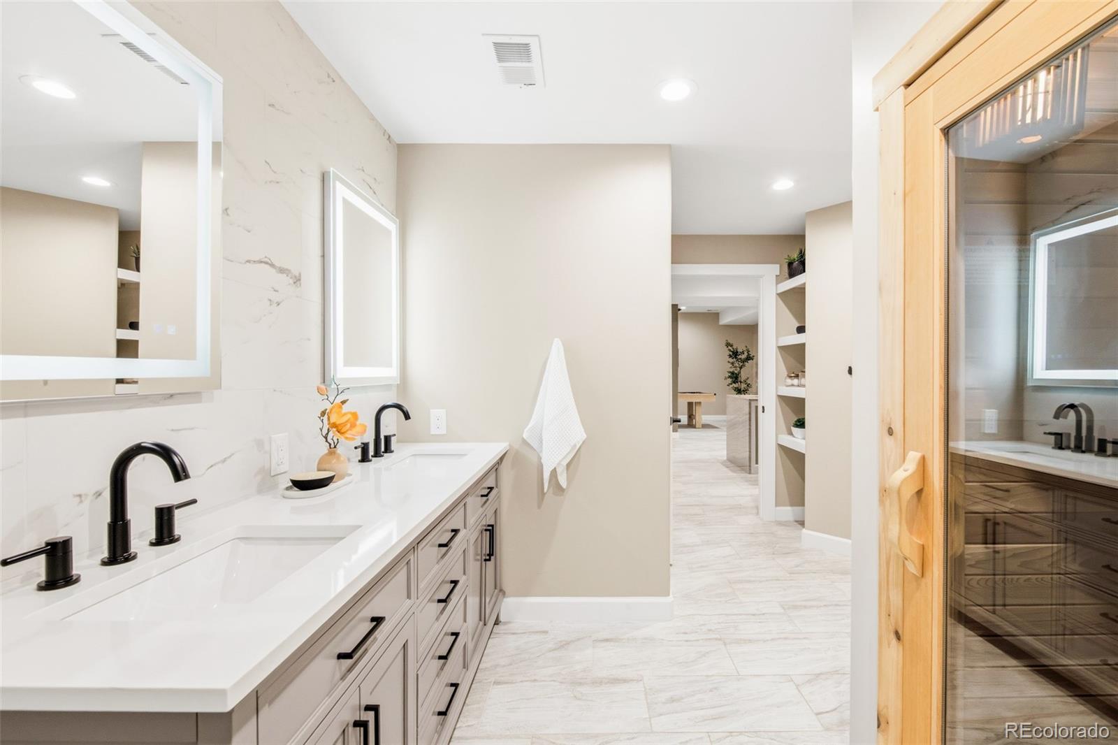 26746 E Peakview Drive Aurora CO 80016