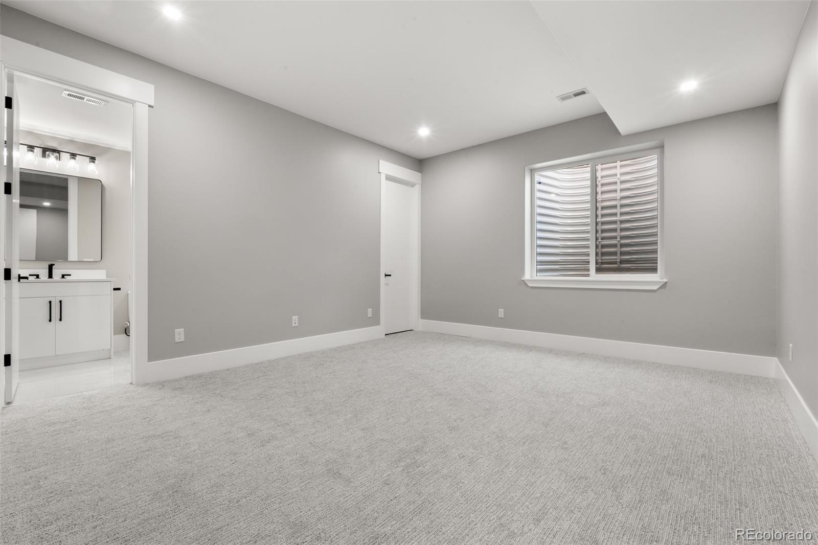 6776 S Flanders Court Centennial CO 80016