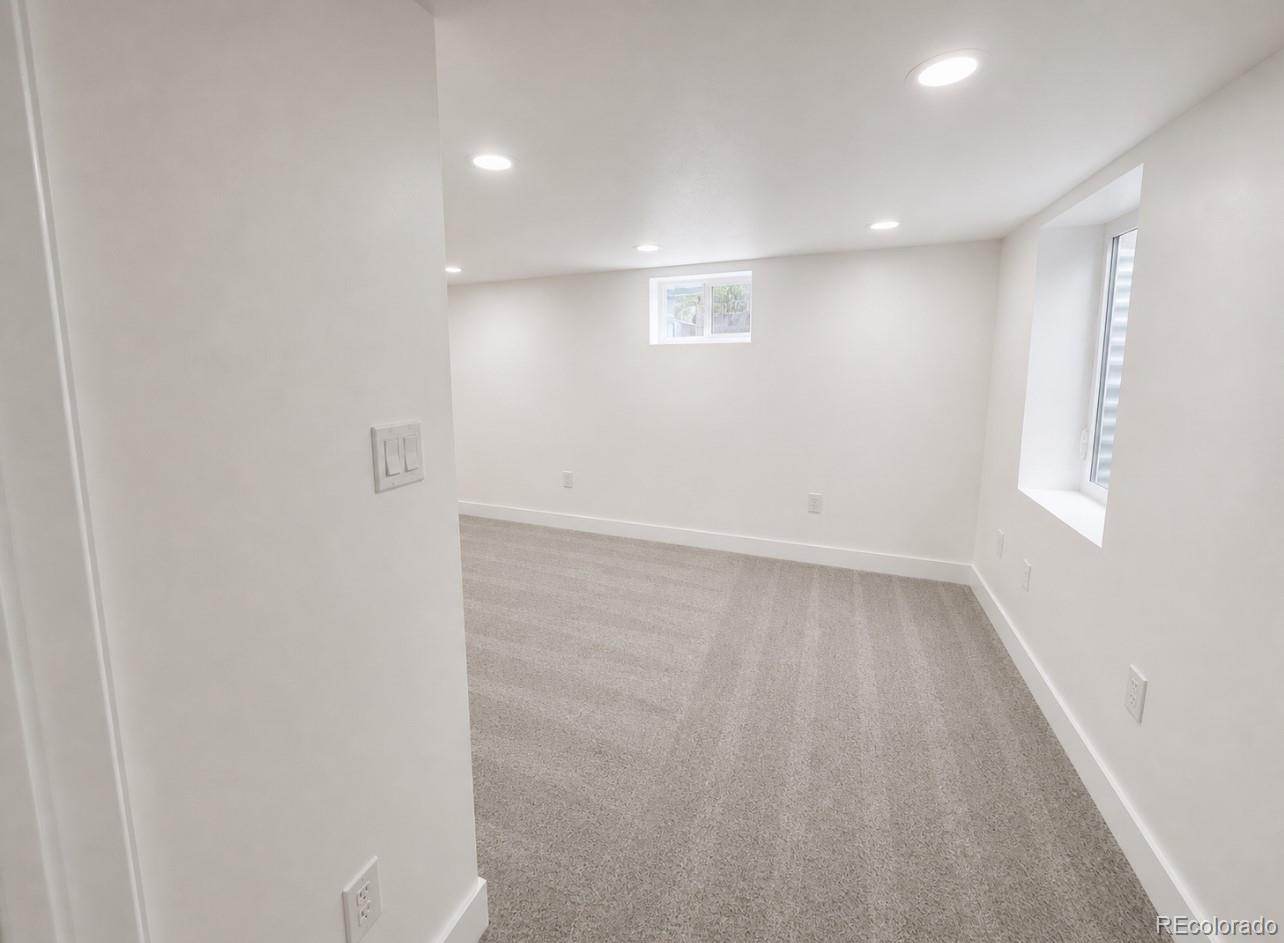 1315 S Knox Court Denver CO 80219
