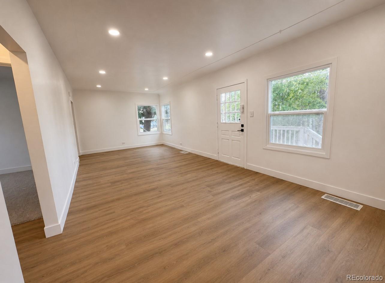 1315 S Knox Court Denver CO 80219