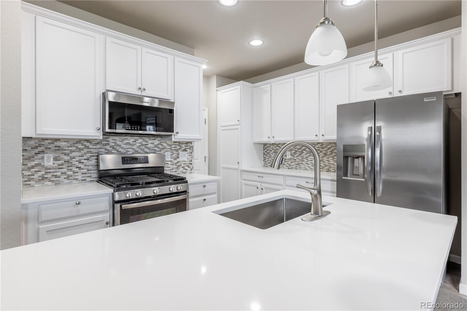 3280 Youngheart Way Castle Rock CO 80109