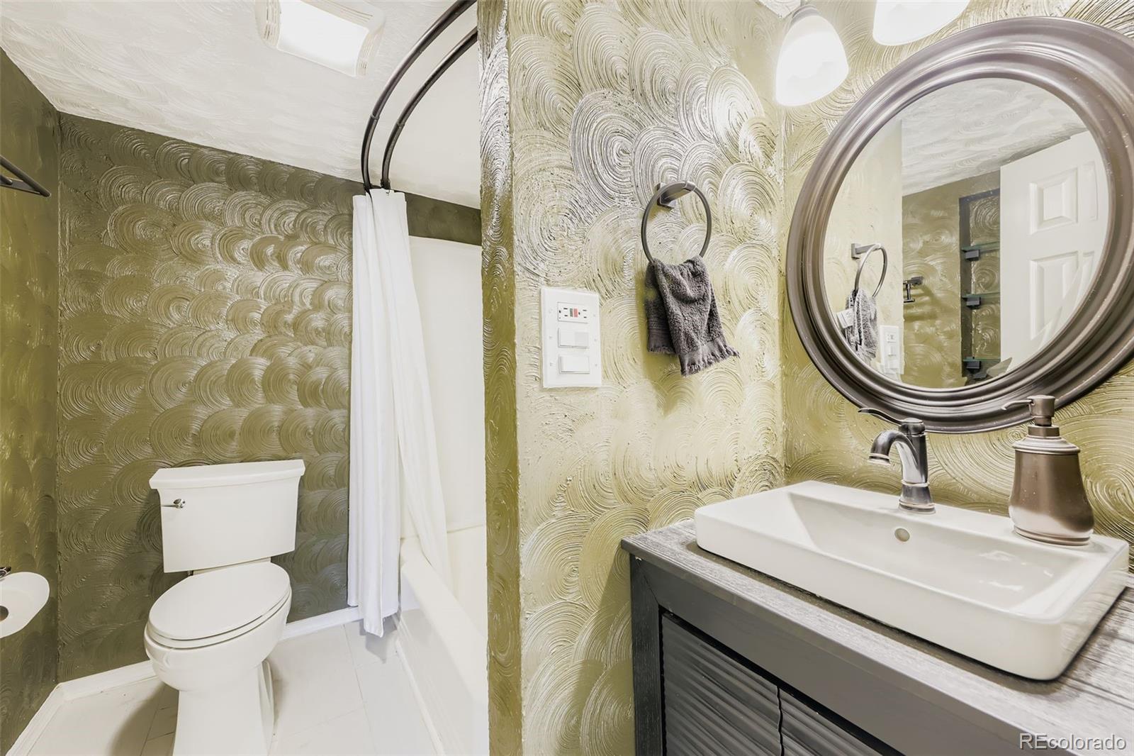 7303 W 59th Avenue Arvada CO 80003
