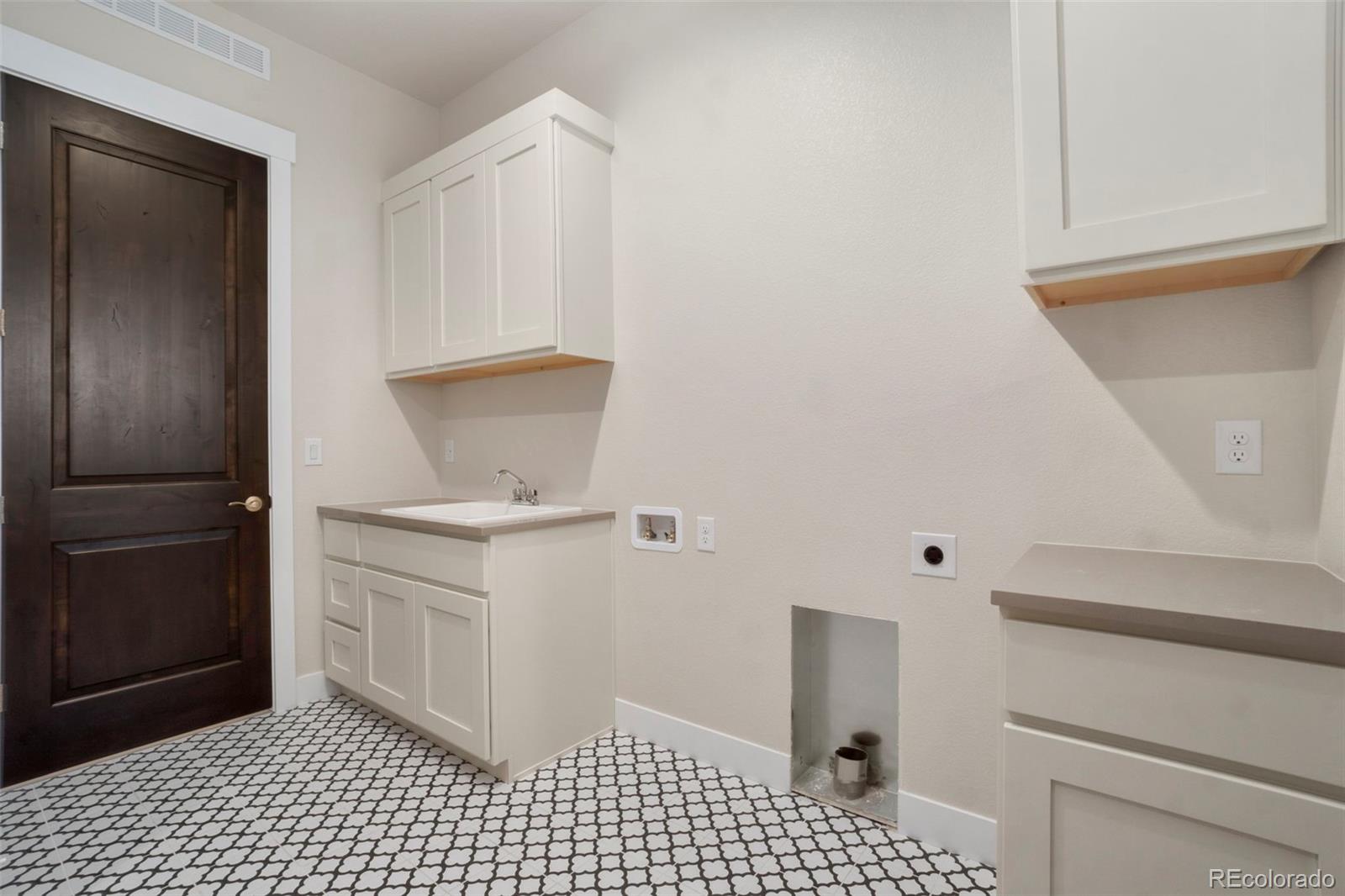 24113 E 36th Place Aurora CO 80019