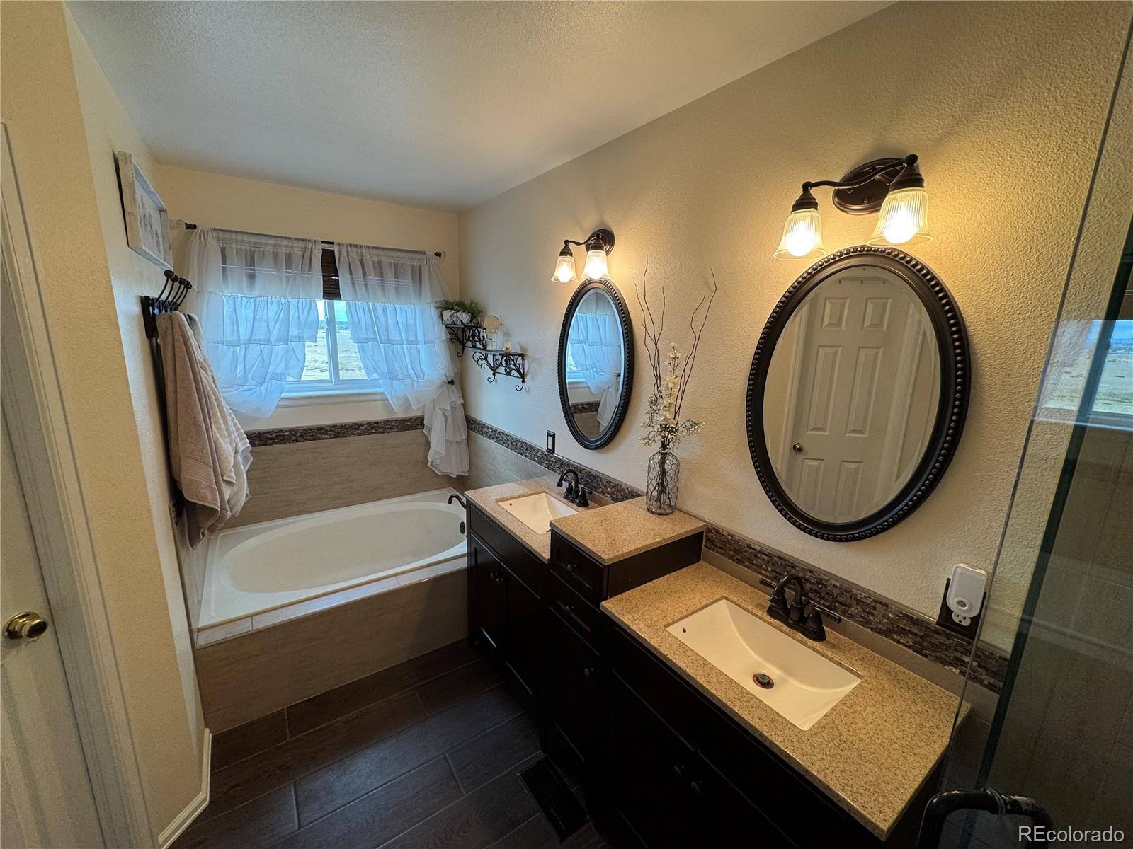 9818 Foxhill Circle Highlands Ranch CO 80129
