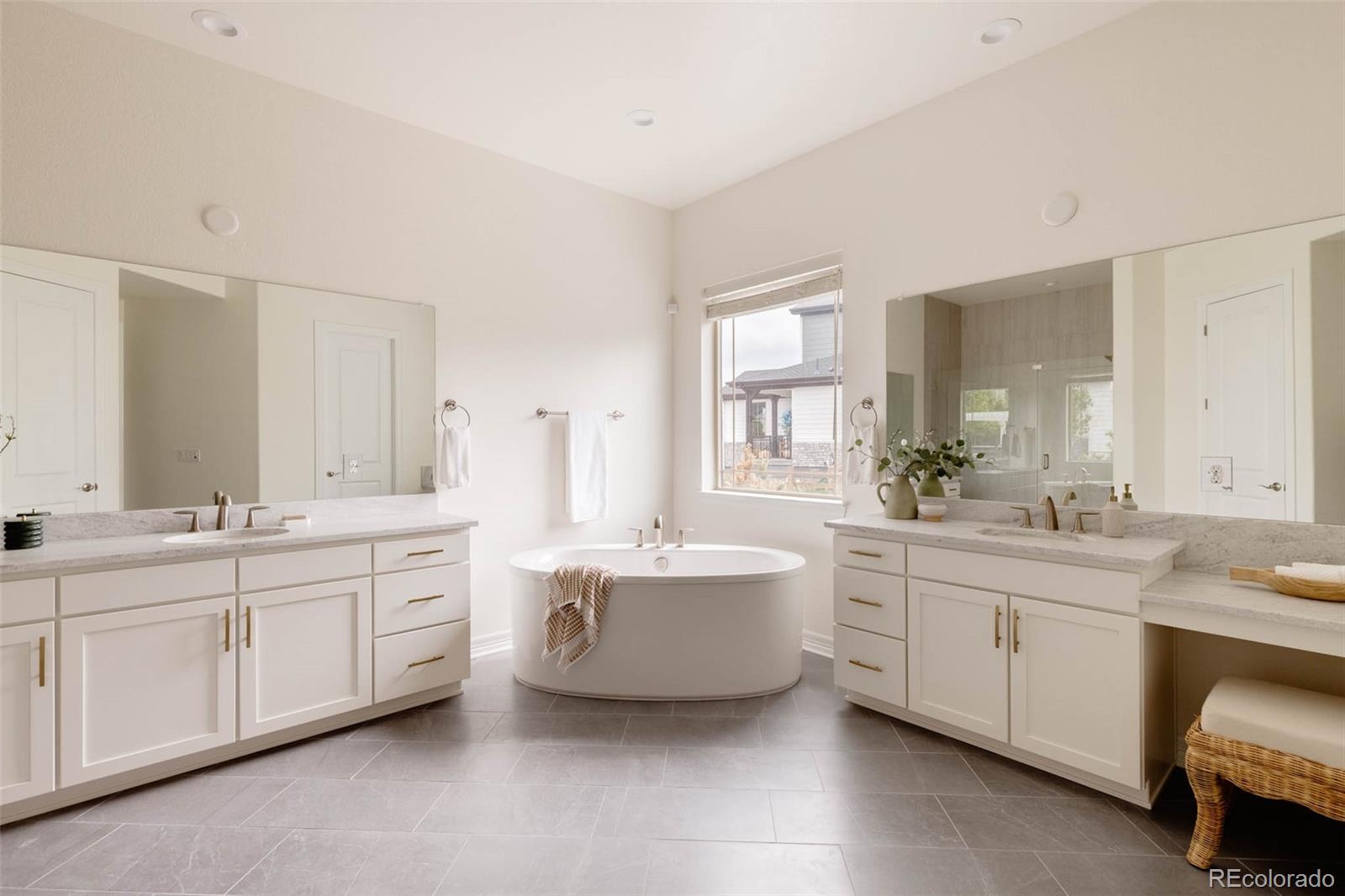 6608 S White Crow Court Aurora CO 80016
