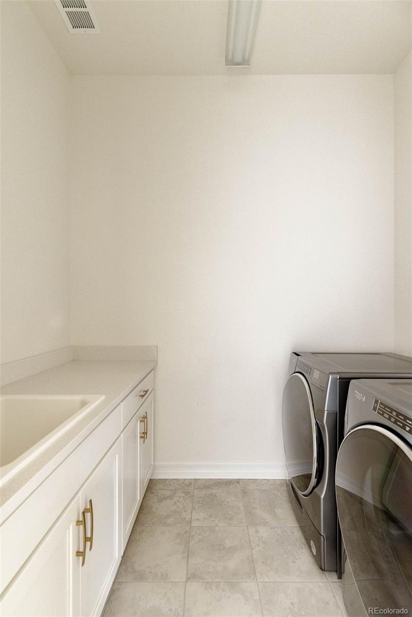 6608 S White Crow Court Aurora CO 80016
