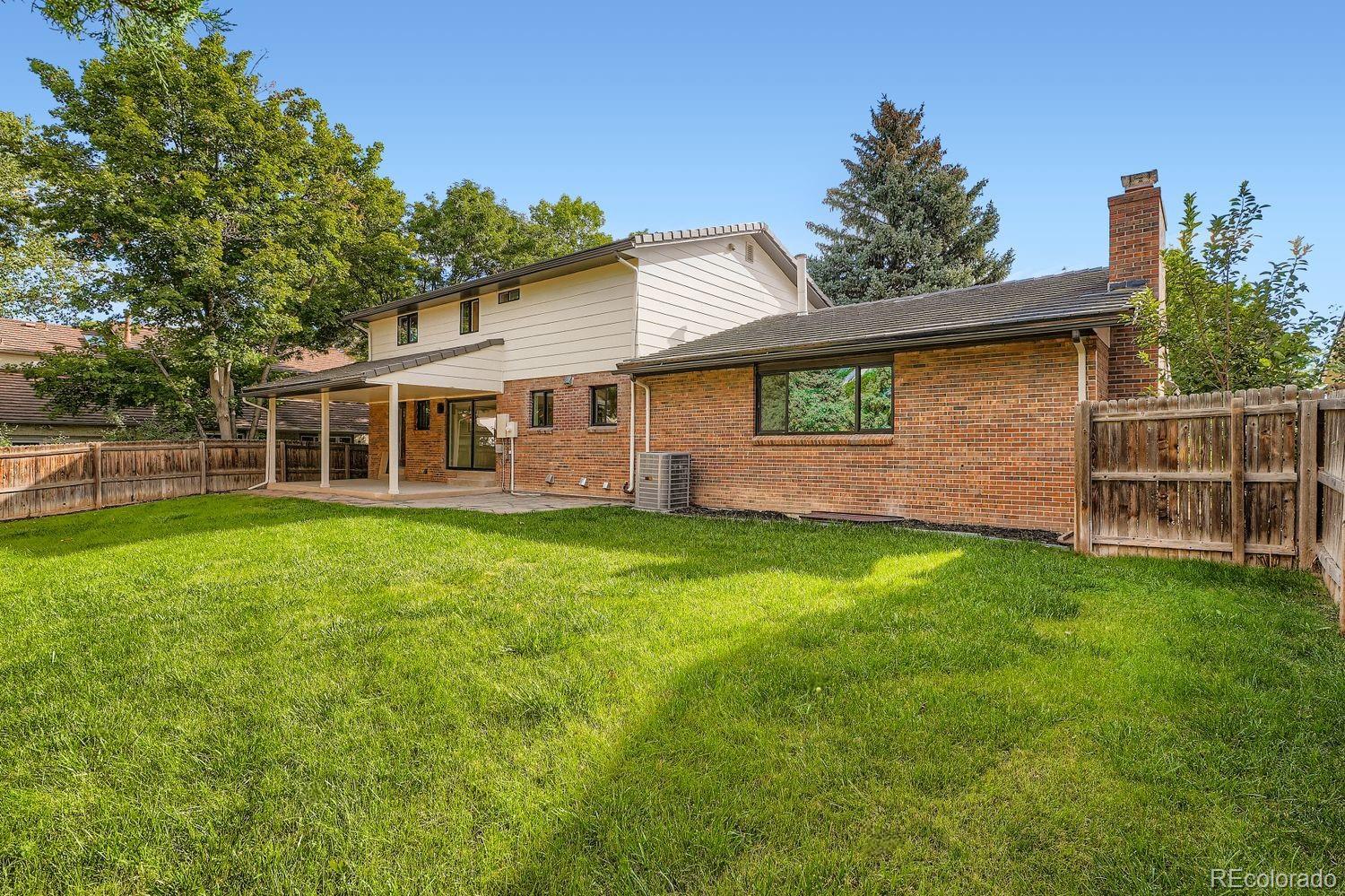 11326 E Berry Drive Englewood CO 80111