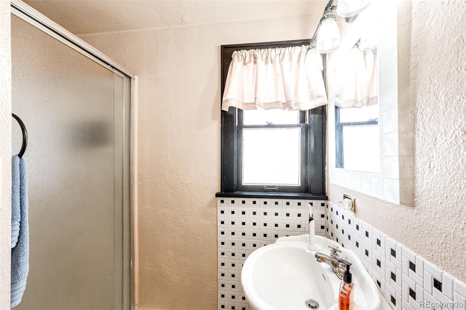 359 S Sherman Street Byers CO 80103