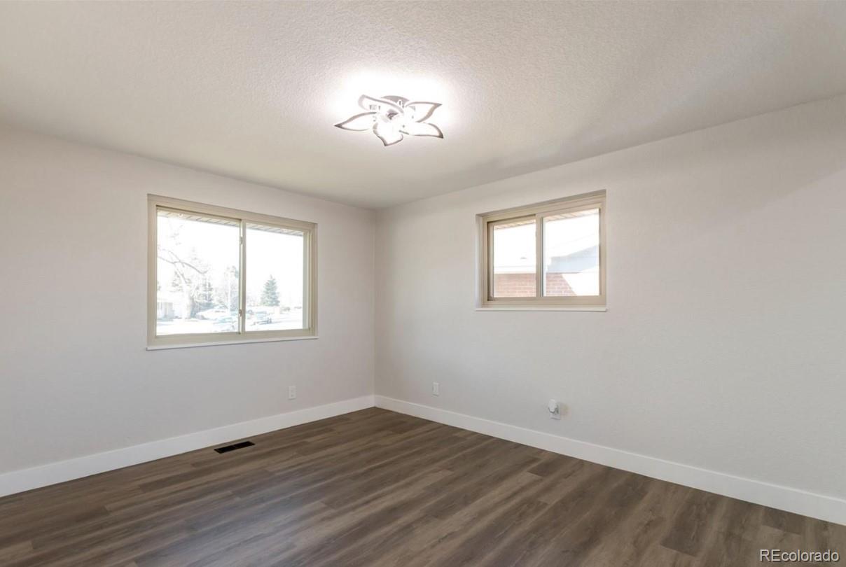 1738 S Newland Lakewood CO 80232