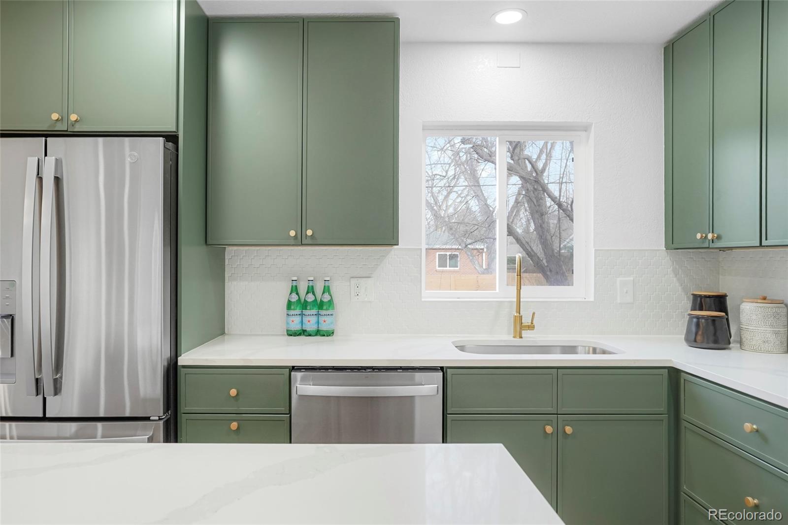 6836 Newcombe Street Arvada CO 80004