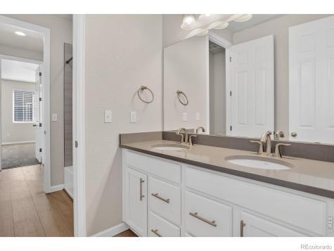 26984 E Archer Avenue Aurora CO 80018
