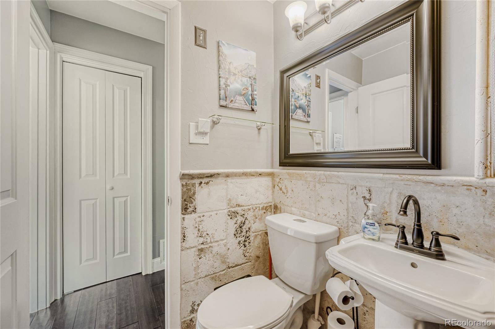 2291 Kendall Street Edgewater CO 80214