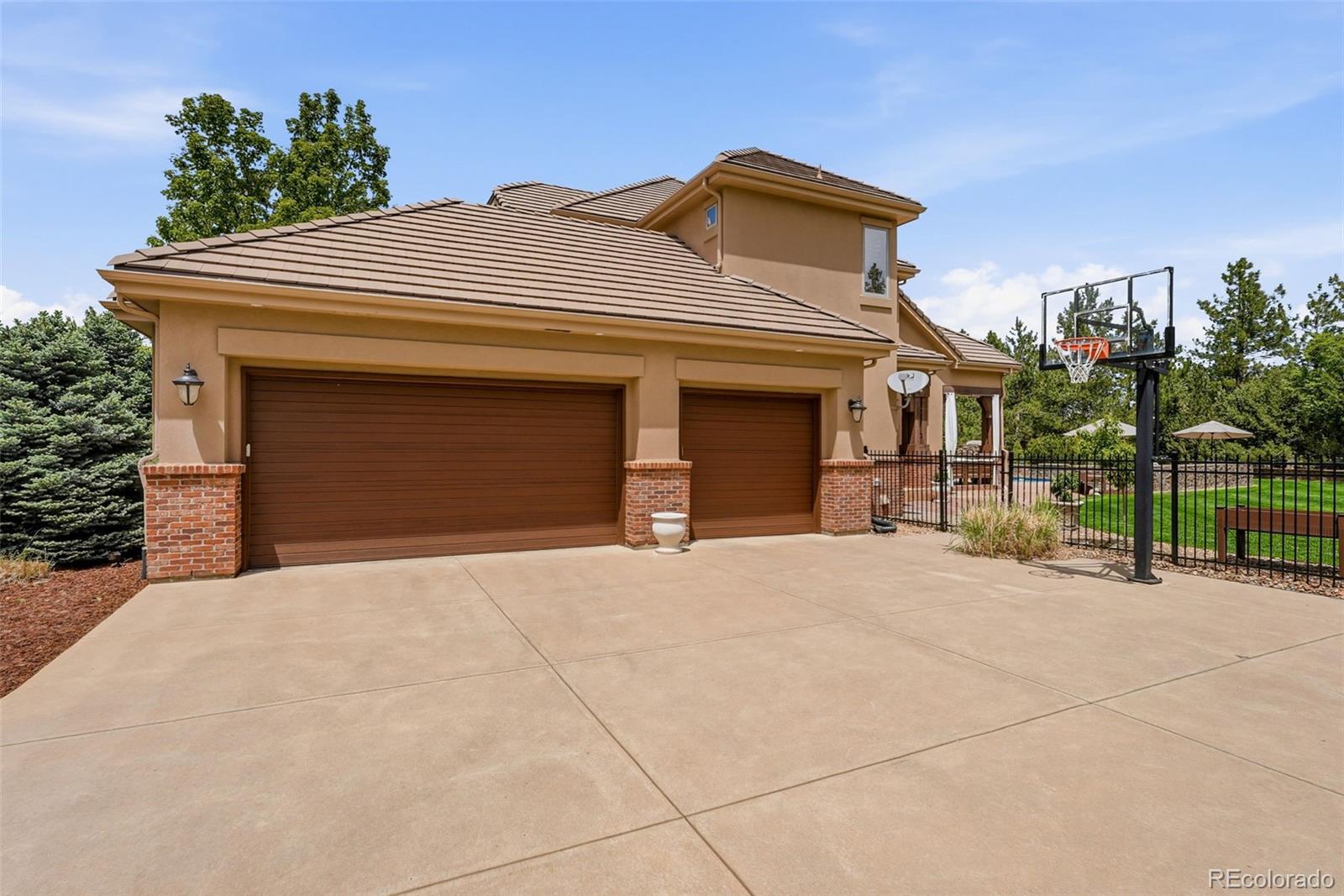 10258 Dowling Way Highlands Ranch CO 80126