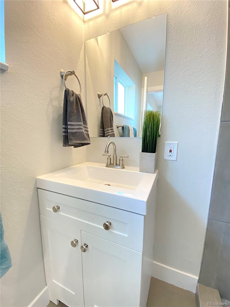 6134 Janice Way Arvada CO 80004