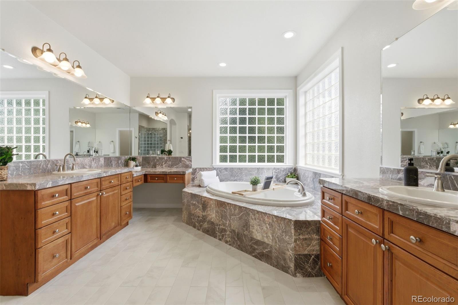 10250 Longview Drive Lone Tree CO 80124
