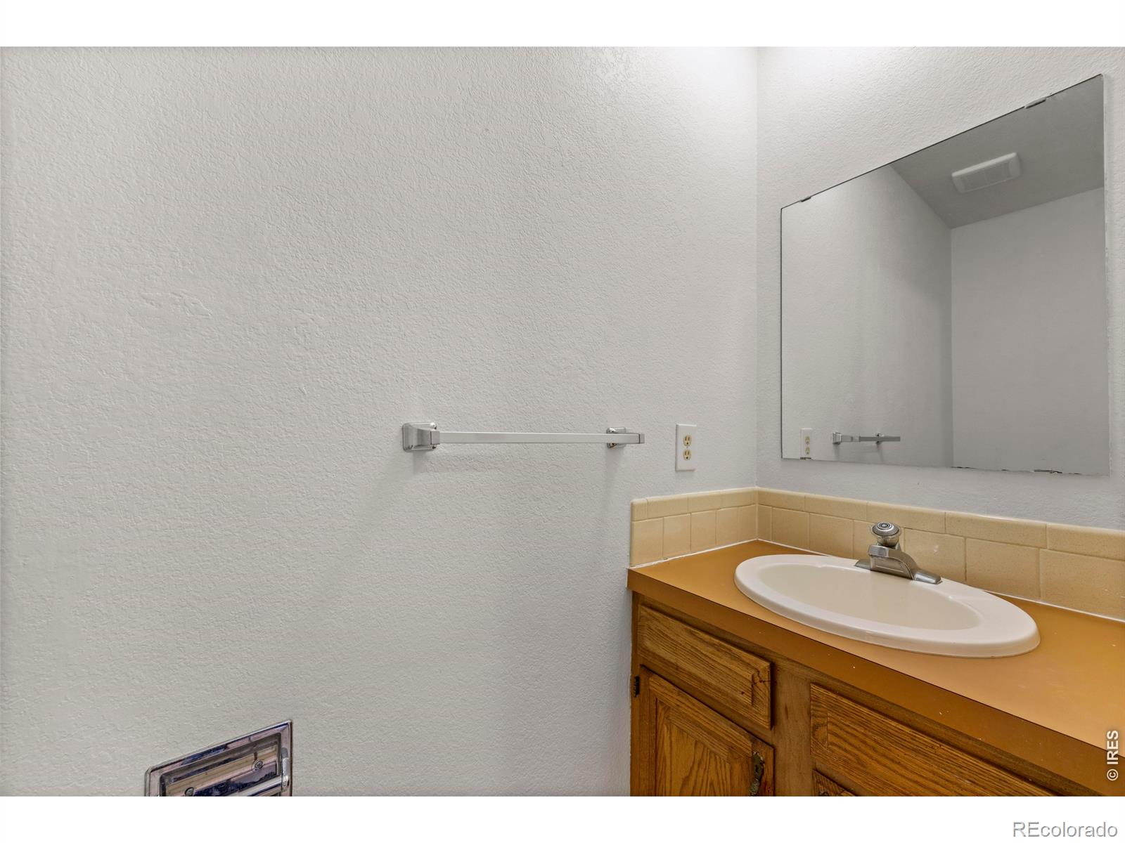 4941 W 9th Street Greeley CO 80634