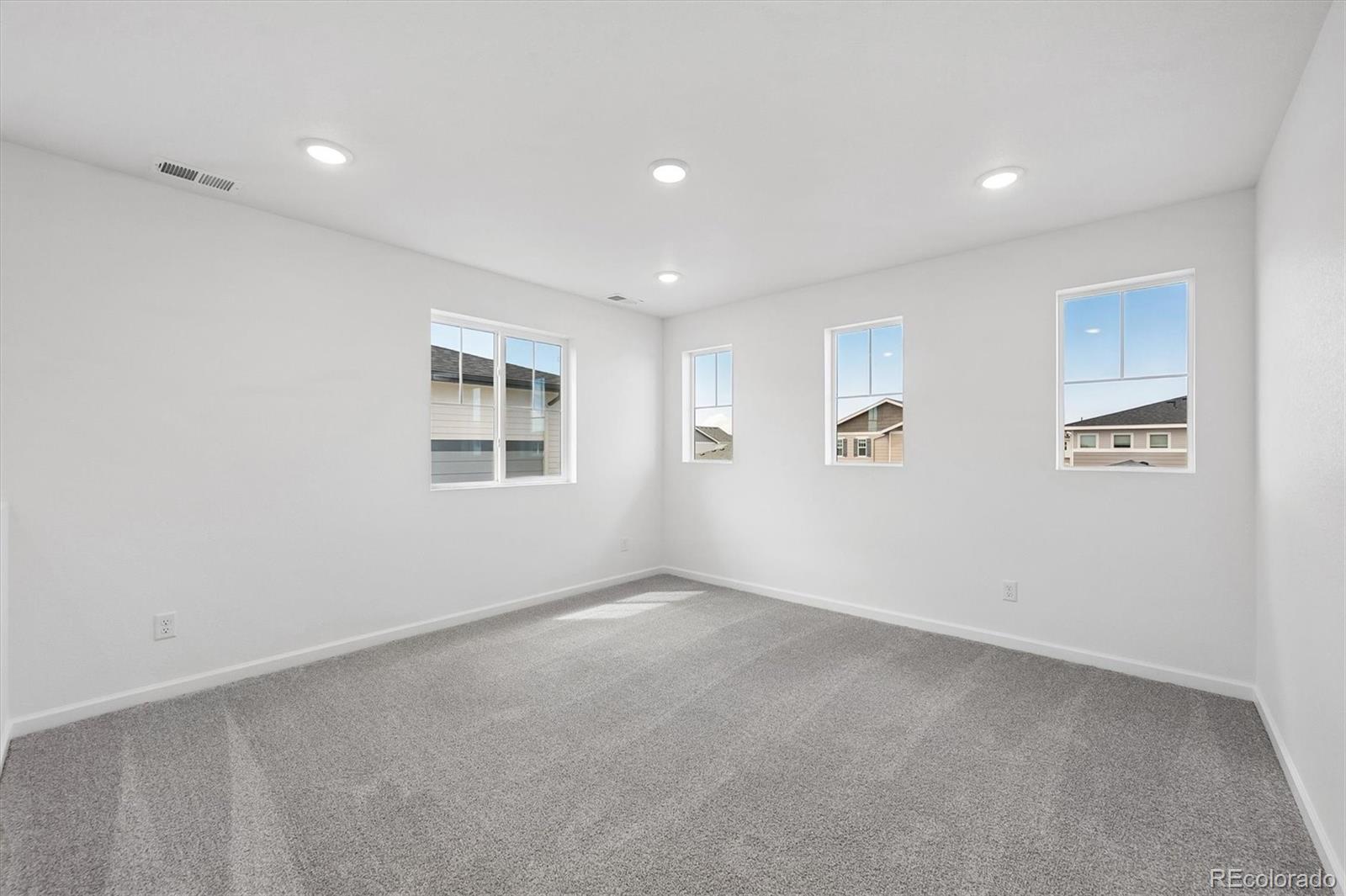 45950 Wood Thrush Avenue Bennett CO 80102