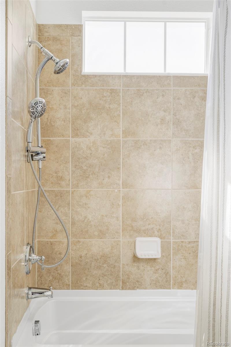 16698 Canby Way Broomfield CO 80023