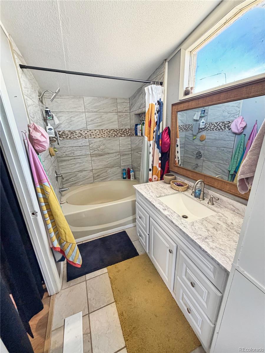 66 Basalt Drive Alamosa CO 81101