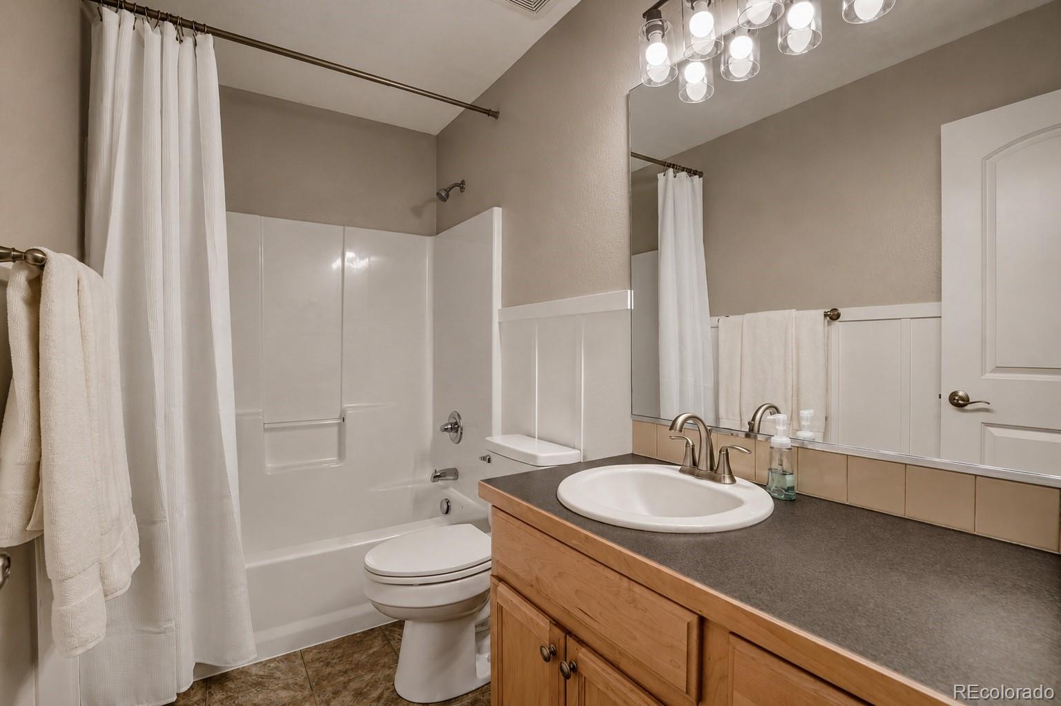 212 Sycamore Avenue Johnstown CO 80534