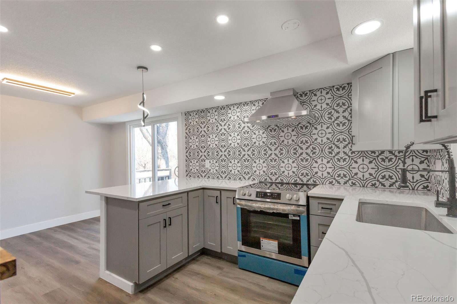 1738 S Newland Street Lakewood CO 80232