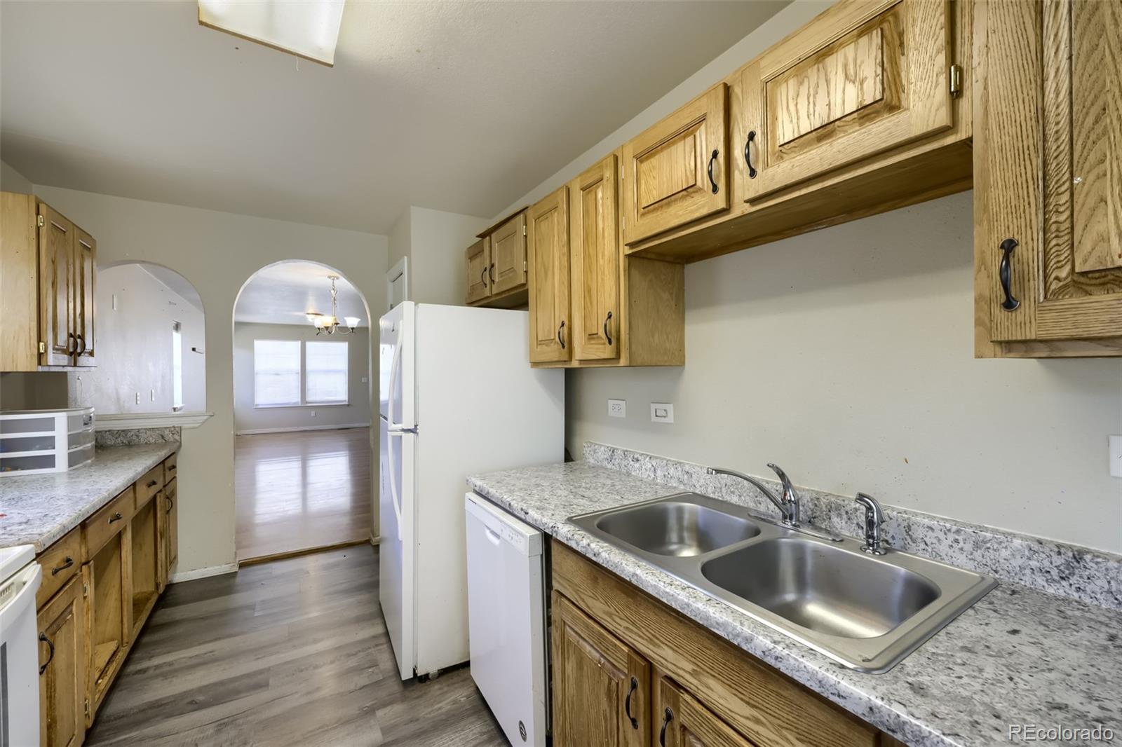 1852 Eagle Street Aurora CO 80011
