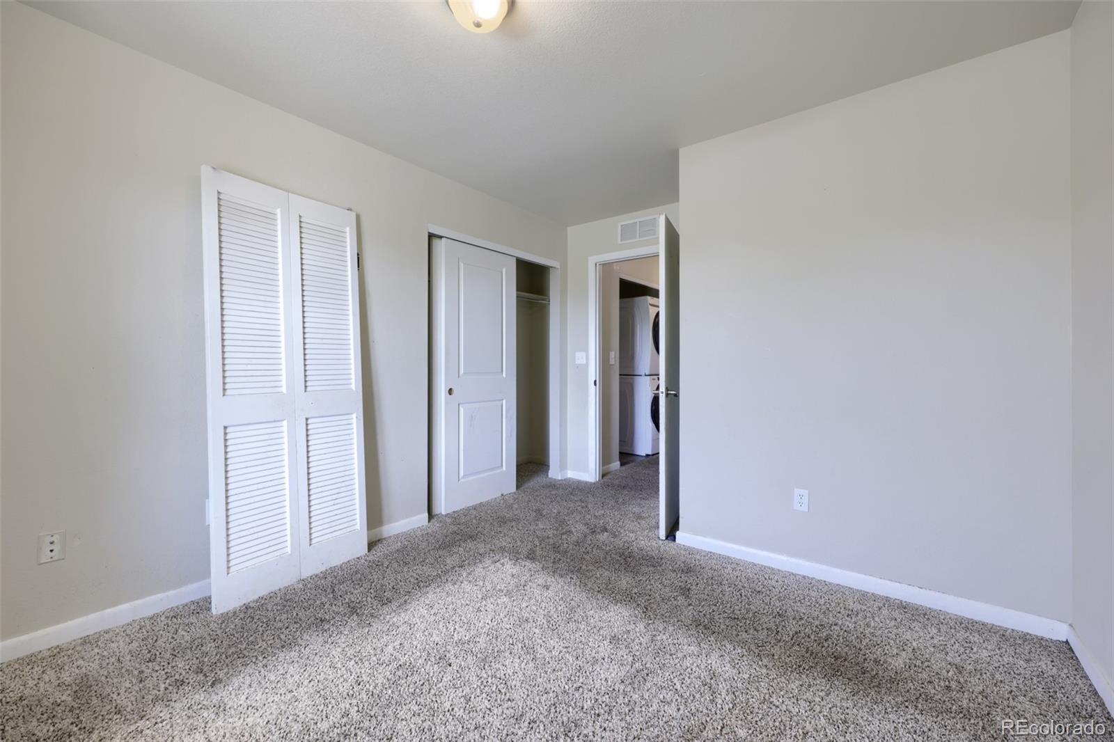 1852 Eagle Street Aurora CO 80011