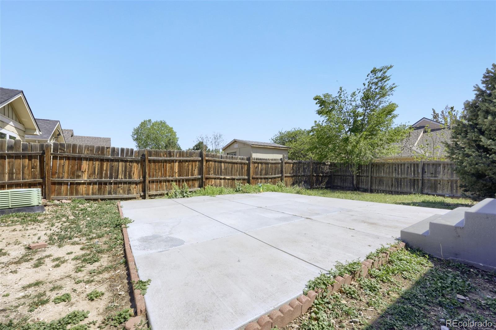 1852 Eagle Street Aurora CO 80011