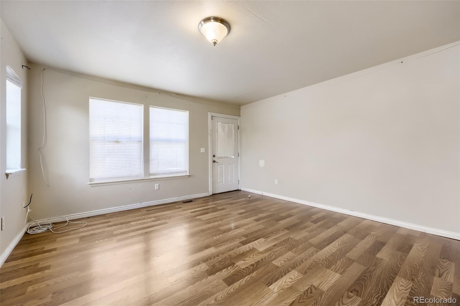 1852 Eagle Street Aurora CO 80011