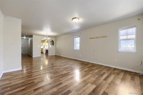 1852 Eagle Street Aurora CO 80011