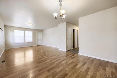 1852 Eagle Street Aurora CO 80011